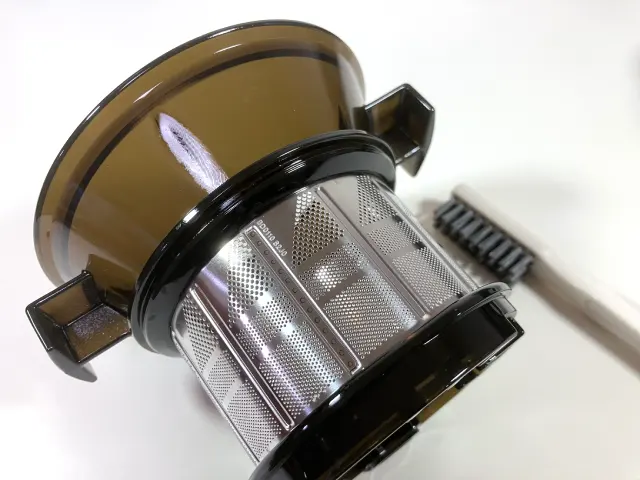 H70ST ストレーナーとブラシ
